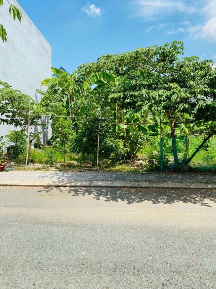 Mua Bán Đất nền Quận 9 50.4m2 Giá 2,5 tỷ VND