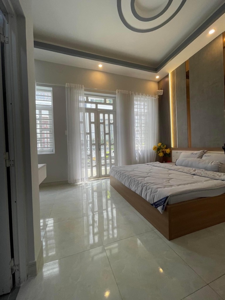 Mua Bán Nhà phố Thị Trấn Nhà Bè 52.8m2 Giá 5,8 tỷ VND